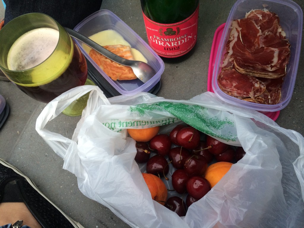 picnic with girardin framboise